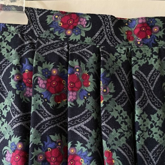 Vintage Tanner Sport Blue Patterned Pleated Skirt - Picture 5 of 6